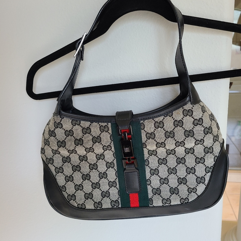 AUTHENTIC Vintage Gucci black shoulder bag
